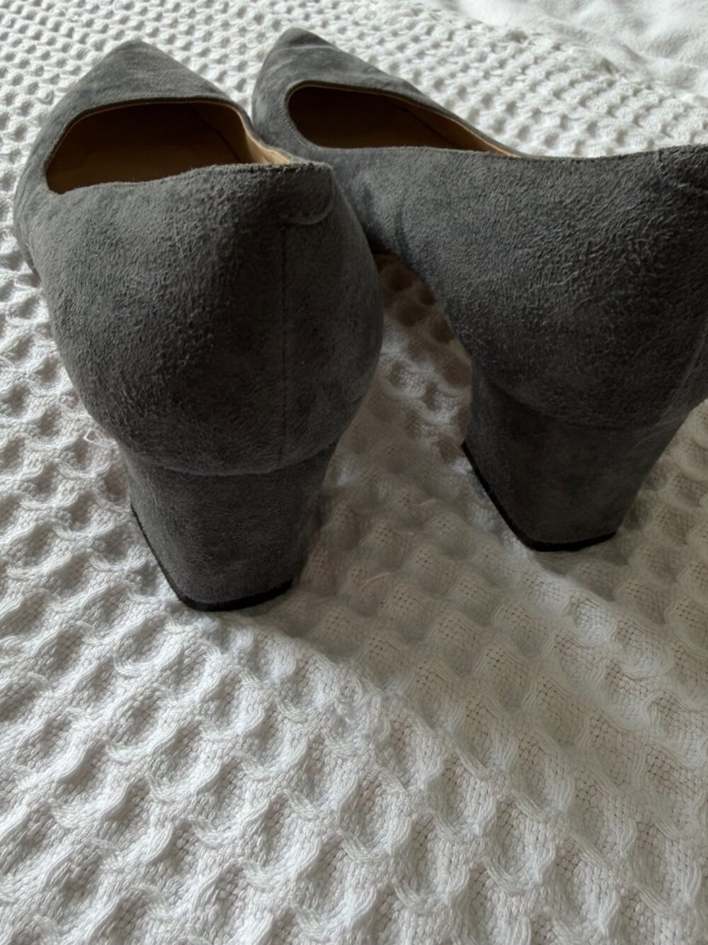 M Gemi The Lustro Suede Block Heel - Picture 4 of 5